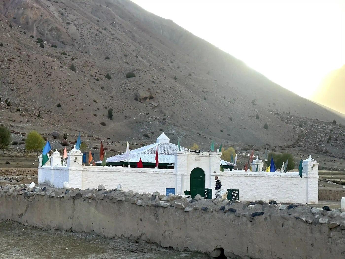 Old Hunza Adventures expedition photo 116 — Pakistan Karakoram mountains, treks and culture